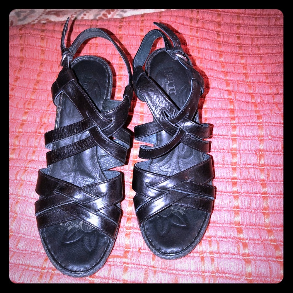 Born black wedges